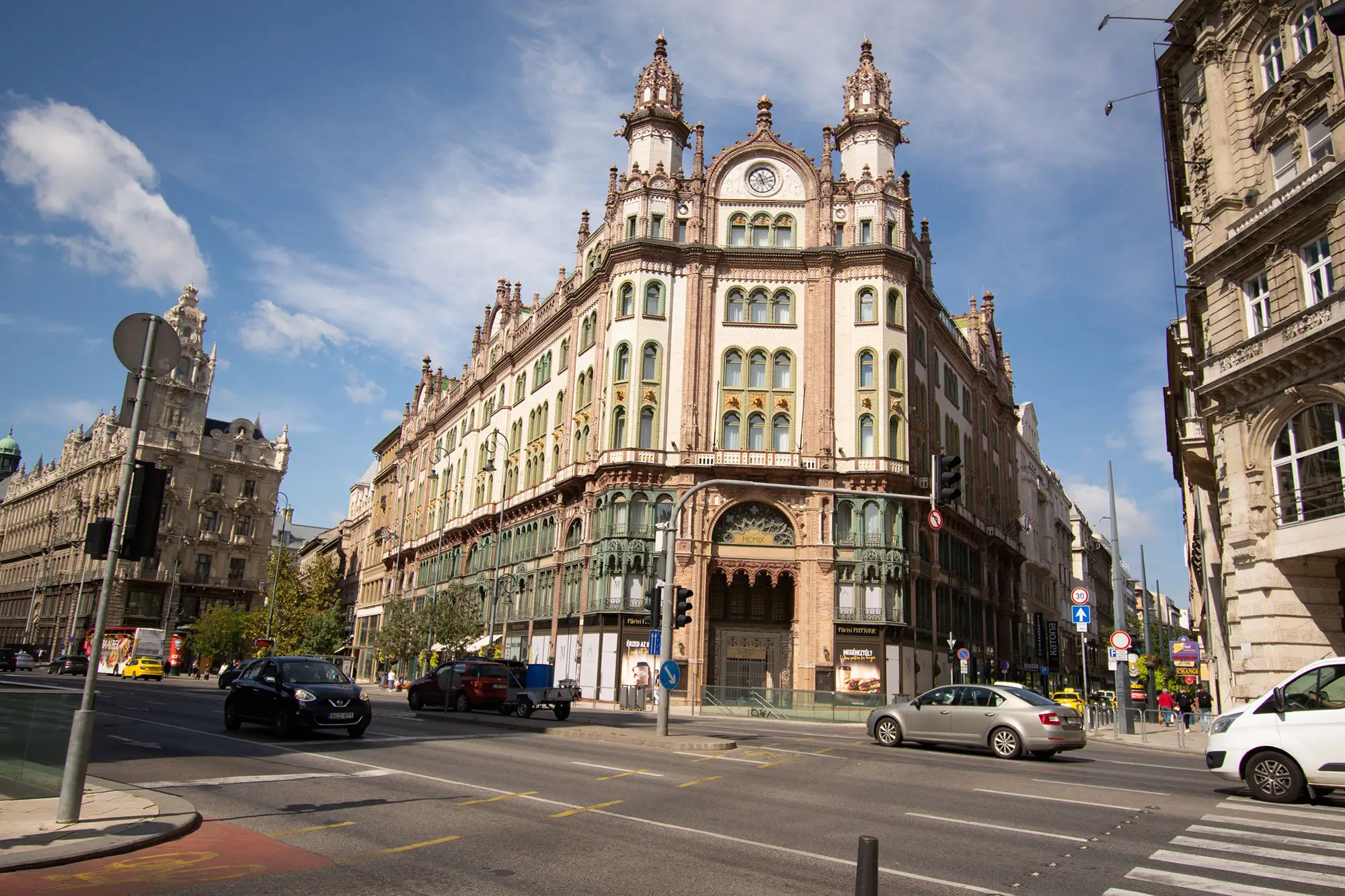 Parisi Passage Café und Brasserie in Budapest