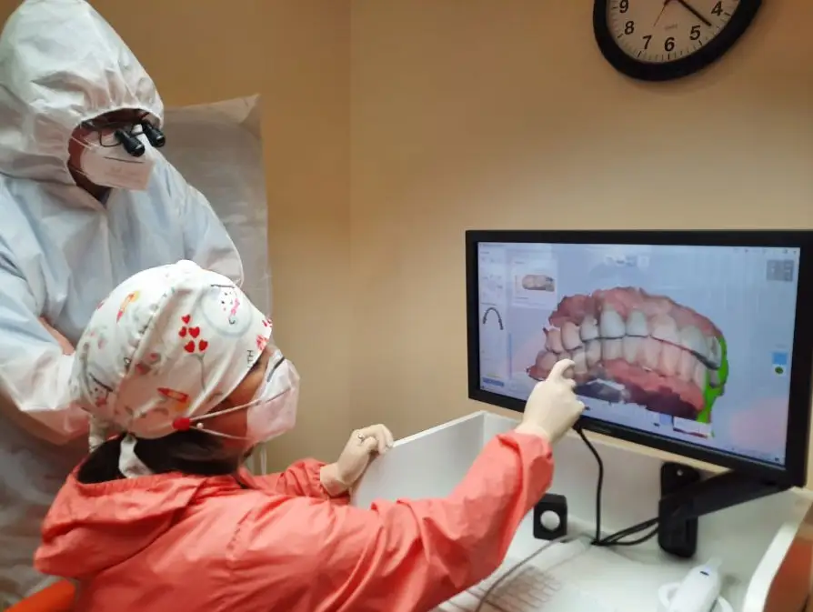 Digitaler Zahnabdruck in der Access Smile Zahnklinik