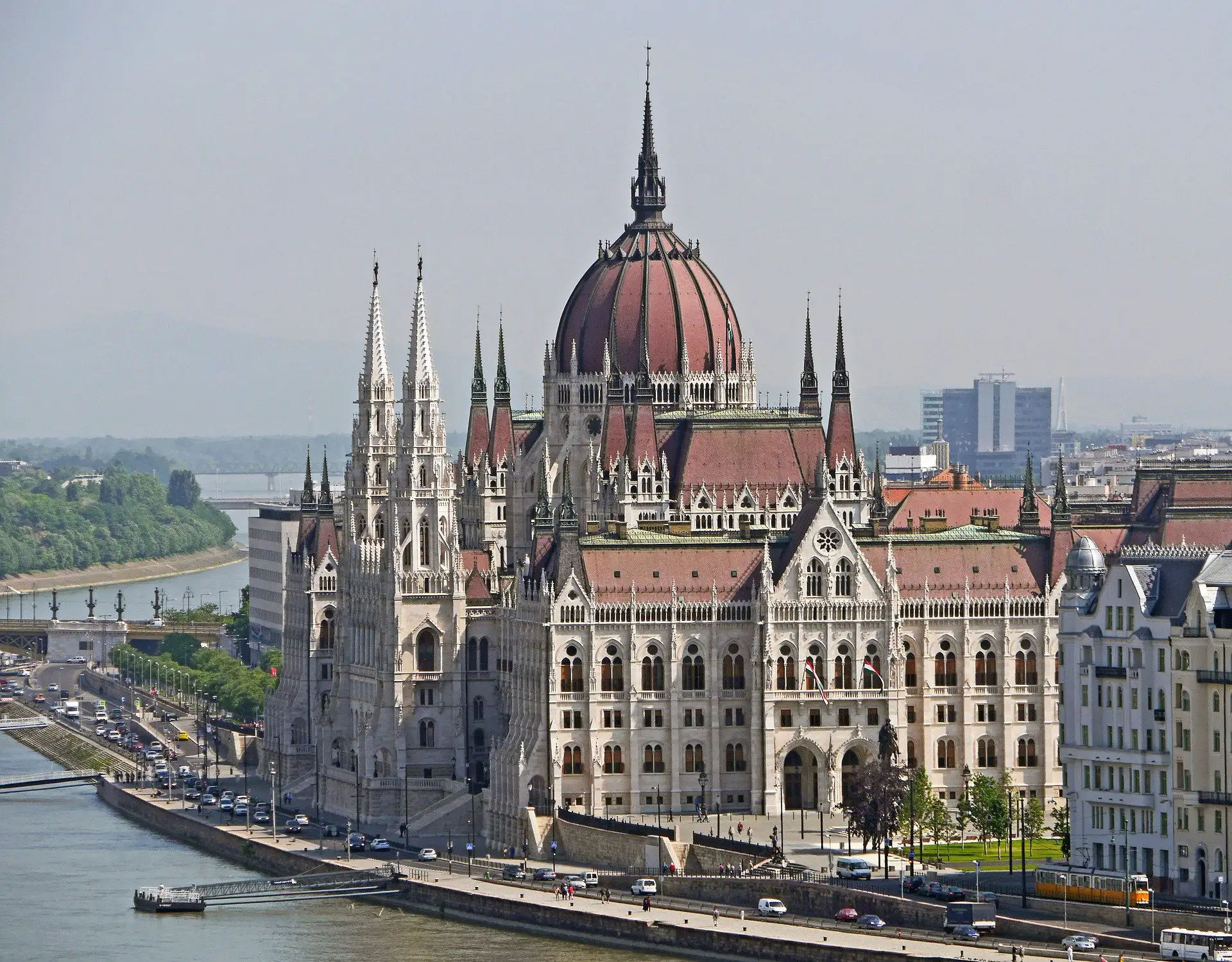 Das ungarische Parlament in Budapest